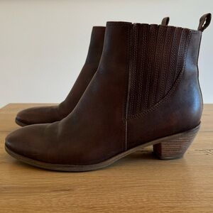 Ecco brown leather ankle boots